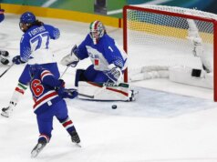 Kendall Coyne-Schofield segna una doppietta mentre gli Stati Uniti sbaragliano l’Italia nell’hockey femminile