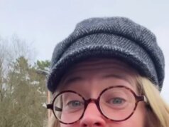 Edith Bowman in lacrime dopo il furto della valigia con le ceneri del nonno