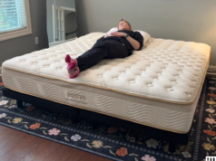 Recensione del materasso ibrido in reminiscence foam Saatva: puntare sull’oro e sul buon sonno