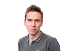 Olimpiadi invernali 2026: atleta ucraino cacciato dallo scheletro per un tributo al casco – in diretta