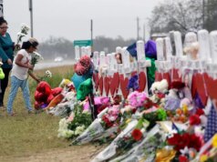 Le chiese americane sono sotto assedio mentre la violenza invade sempre più il suolo sacro