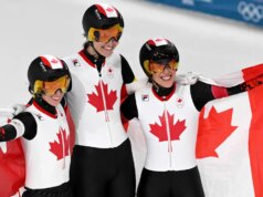 Poursuite par équipes: les «madames» canadesi sono campioni olimpici