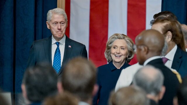 bill-and-hillary-clinton-at-event.jpg