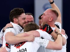 La squadra canadese di curling maschile vince la medaglia d’oro dopo essere stata coinvolta in polemiche sugli imbrogli