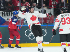 La squadra canadese di hockey maschile esclude la Repubblica ceca nella prima partita delle Olimpiadi