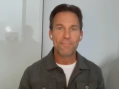 Colby Donaldson rivela perché voleva giocare "Sopravvissuto" e come i fan hanno influenzato la cinquantesima stagione