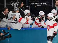 Su richiesta di alcune federazioni di hockey, l’organizzazione dei giochi olimpici ha modificato il colore delle bande