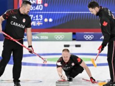 La partita di curling olimpica precipita nel caos dopo che le accuse di frode hanno provocato insulti profani