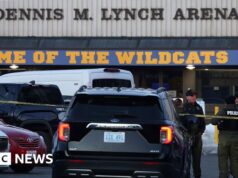 Il sospettato di una sparatoria nell’hockey su ghiaccio del Rhode Island ha ucciso l’ex moglie e il figlio