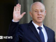 Un deputato tunisino incarcerato per otto mesi per messaggi che deridevano il presidente