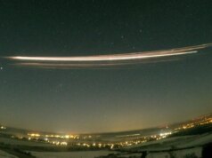 Uno studio conferma: i razzi di rientro di SpaceX stanno inondando l’atmosfera superiore di inquinamento da metalli