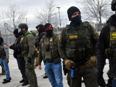 Gli agenti dell’ICE affrontano un’indagine penale per presunte “dichiarazioni non veritiere” sotto giuramento sulla sparatoria a Minneapolis