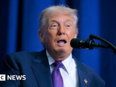 Trump afferma che il mondo ha 10 giorni per vedere se l’accordo con l’Iran sarà raggiunto