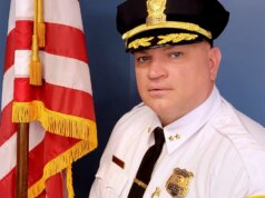 Ex capo della polizia del Connecticut arrestato con l’accusa di aver rubato 85.000 dollari in fondi pubblici