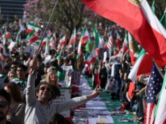Le proteste globali chiedono il cambio di regime dell’Iran nelle principali città del mondo dopo una sanguinosa repressione