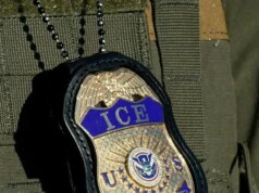 Il giudice che ha disprezzato l’avvocato del Dipartimento di Giustizia si scaglia contro la gestione dei casi di immigrazione