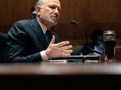 Lutnick difende la visita all’isola di Epstein con la sua famiglia