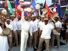 Lo spettacolo dell’intervallo di Unhealthy Bunny ha suscitato reazioni emotive in tutte le Americhe. Guarda ora i video commoventi.