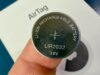Usare batterie ricaricabili negli AirTag non è un’concept intelligente: ecco perché