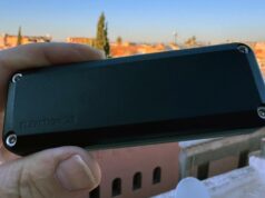 Ho esteso la durata della batteria del mio AirTag a ten anni con questo accessorio da $ 15: come funziona