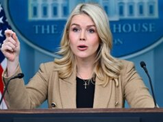 Leavitt si sfoga su Obama per la spinta sull’identità degli elettori, accusa i democratici di “panico”