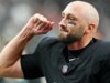 L’ex QB della NFL Brian Hoyer afferma che il fratello è rimasto vedovo con quattro figlie dopo la morte improvvisa