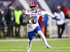 L’ex ricevitore della LSU Devonta Lee, membro della squadra del titolo nazionale dei Tigers, è morto a 26 anni