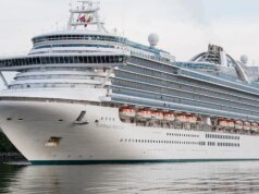 Crociera alle Hawaii gettata nel caos dopo che l’emergenza in mare ha costretto il cambio del porto