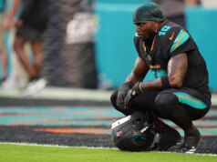 Tyreek Hill giura di essere stato “presentato e rinchiuso” quando i Dolphins lo hanno rilasciato dopo 4 stagioni