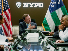 Il giudice avvia una causa da parte dell’ex commissario della polizia di New York che accusa il dipartimento di “corruzione sistemica”