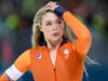 La stella olandese del pattinaggio di velocità Jutta Leerdam, fidanzata di Jake Paul, vince la medaglia d’argento nella gara dei 500 metri