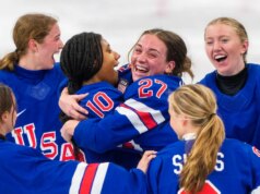 La medaglia d’oro americana nell’hockey femminile Taylor Heise spiega cosa significa giocare per il Workforce USA