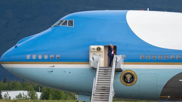 president-trump-air-force-one.jpg