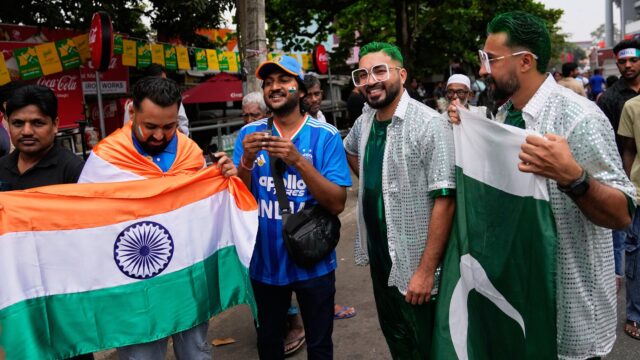 skysports-india-fans-pakistan-fans_7165524.jpg