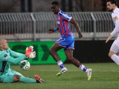 Palazzo fuori forma tenuto da Zrinjski mentre la pressione aumenta su Glasner