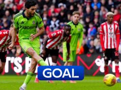 Il rigore di Jimenez raddoppia il vantaggio del Fulham dopo l’intervento del VAR