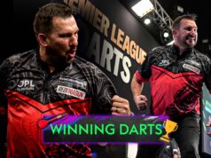 Clayton blocca 124 per completare una straordinaria rimonta da 4-0 contro Bunting!