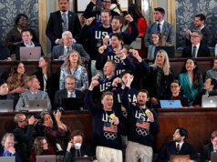Gli indipendenti hanno adorato il momento in cui Trump ha introdotto la squadra di hockey maschile del Group USA, il quadrante degli elettori mostra