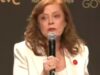 Susan Sarandon LICENZIATA per la protesta per il cessate il fuoco a Gaza
