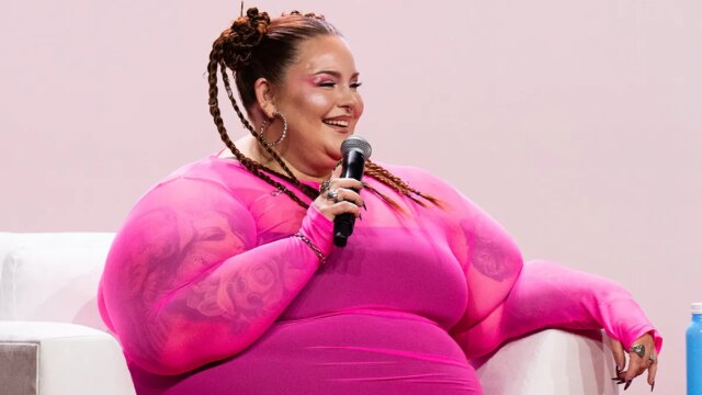 tess-holliday-in-pink.jpg