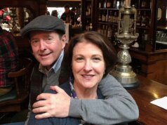 Lui si è ammalato di cancro, poi anche sua moglie. Il loro amore è sopravvissuto.