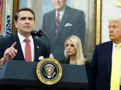 Trump licenzia l’avvocato americano scelto dal giudice mentre un alto funzionario del Dipartimento di Giustizia avverte i tribunali di rimanere sulla loro corsia