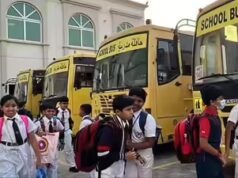 Perché i pendolari degli autobus scolastici negli Emirati Arabi Uniti stanno sollevando preoccupazioni in materia di salute e apprendimento