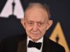 Muore il regista premio Oscar Frederick Wiseman, lasciando in eredità le istituzioni americane