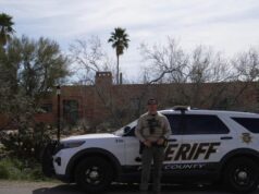 Una persona è stata arrestata per essere interrogata sulla scomparsa di Nancy Guthrie, cube l’ufficio dello sceriffo