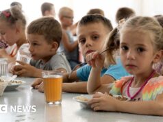 La deportazione dei bambini ucraini da parte della Russia costituisce un crimine contro l’umanità, afferma l’ONU