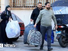 Israele cube alla gente in gran parte del Libano meridionale di andarsene prima degli attacchi