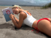 Livvy Dunne mostra il sedere in spiaggia dopo aver ottenuto il ruolo in “Baywatch”.