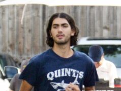 Il figlio di Michael Jackson, Bigi – ex Blanket – mostra un’espressione animata durante una rara uscita