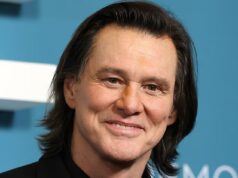 I fan restano convinti che il sosia delle celebrità sia responsabile dell'”apparizione irriconoscibile” di Jim Carrey ai Cesar Awards, nonostante il portavoce insistesse che fosse la vera star di Hollywood
